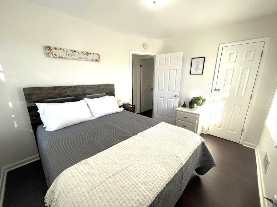 Holiday home 465 Gene Reed Rd *