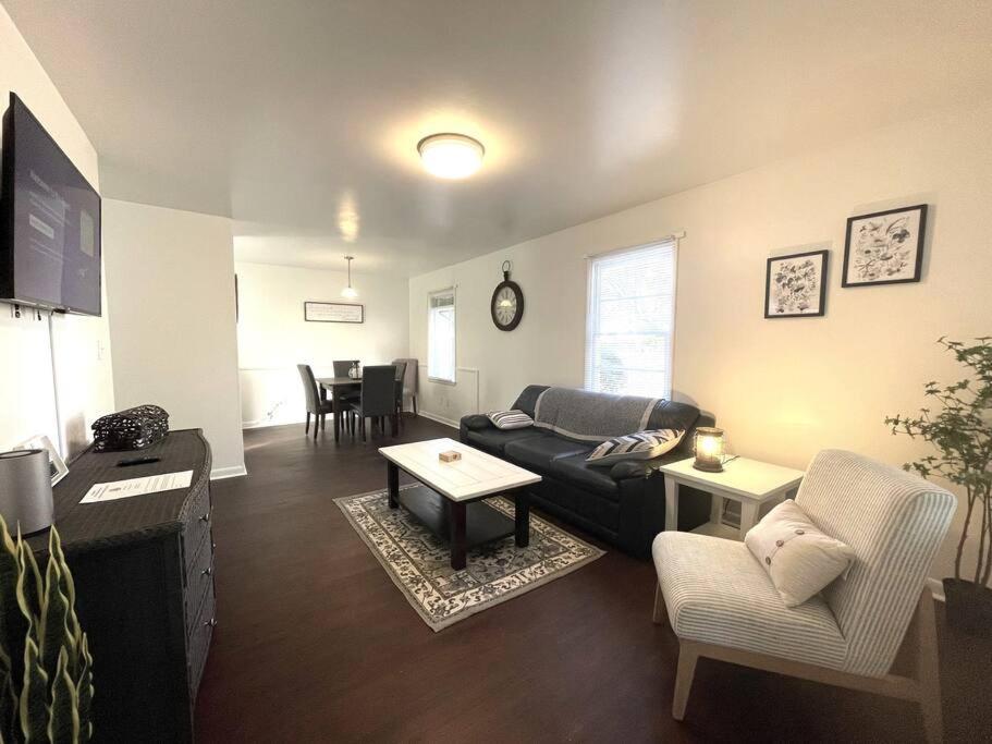 Holiday home 465 Gene Reed Rd